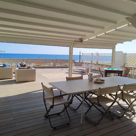 La Terrazza Sul Mare Apartment